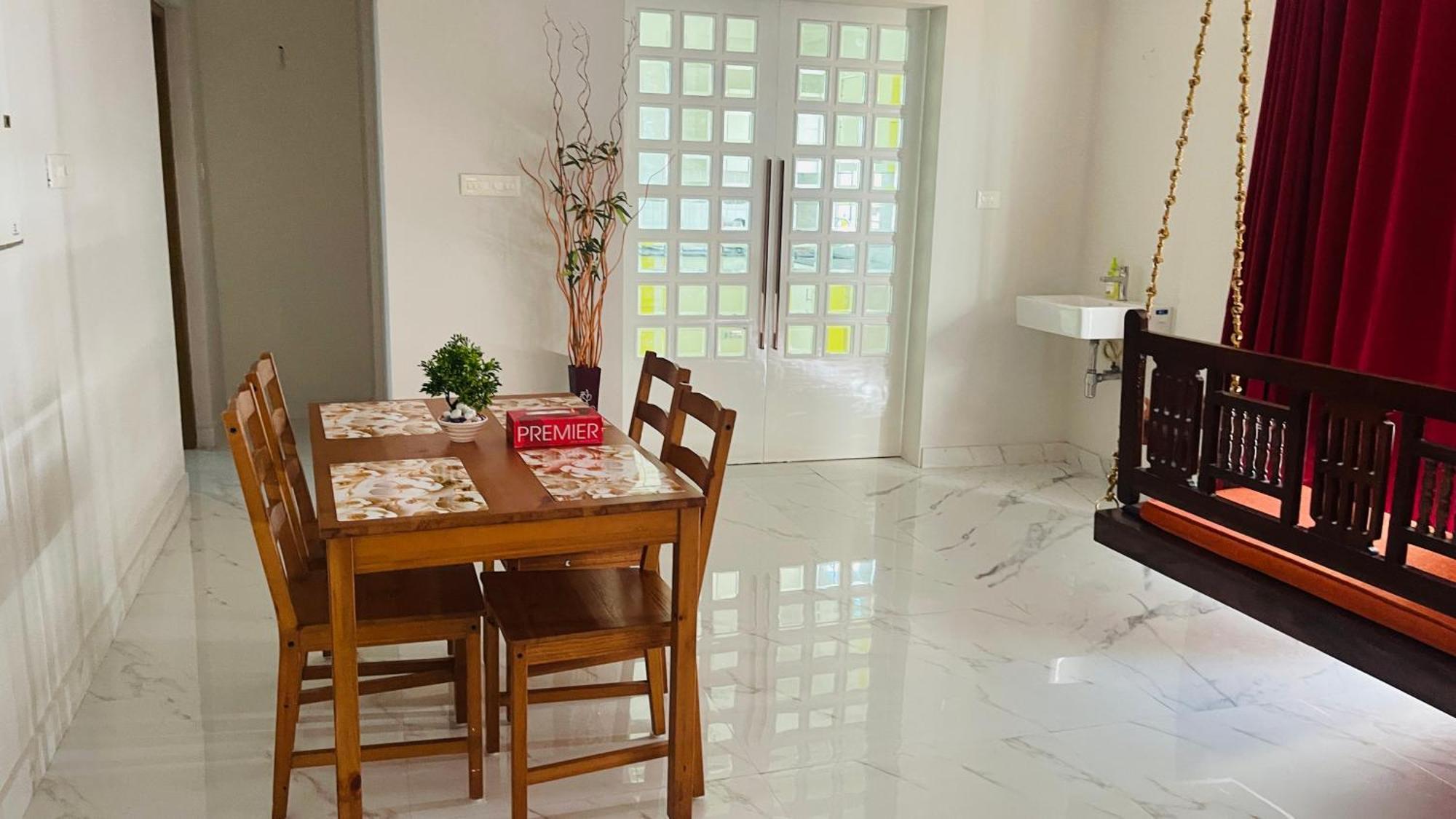 Rajamandiram 3Bhk Ac Apartment In Trivandrum Central トリバンドラム エクステリア 写真